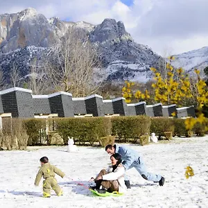  Hébergement de vacances Vvf Villages  Les Pyrénées Ariégoises  Les Cabannes